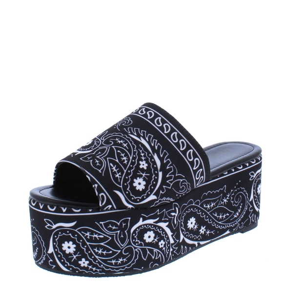 Liliana Shoes - Bandana Print Sandals Paisley Printed Platform